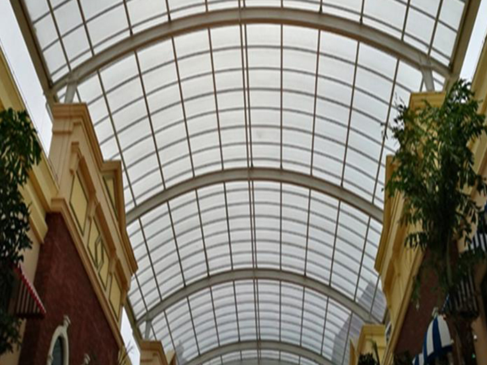 商丘屋面网架顶棚吊装方案